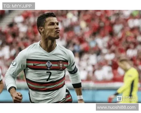 篮球与足球的双星传奇C罗的运动人生与辉煌成就探讨